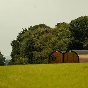 Hollins Farm - Dog Friendly, Self Catering Knaresborough