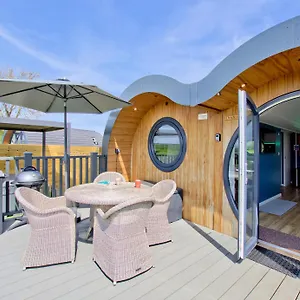Hollins Farm - Dog Friendly, Self Catering Knaresborough